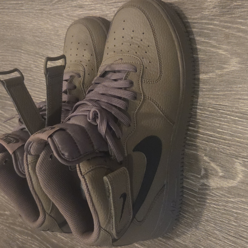 Nike Air Force 1 Mid Ridgerock Black